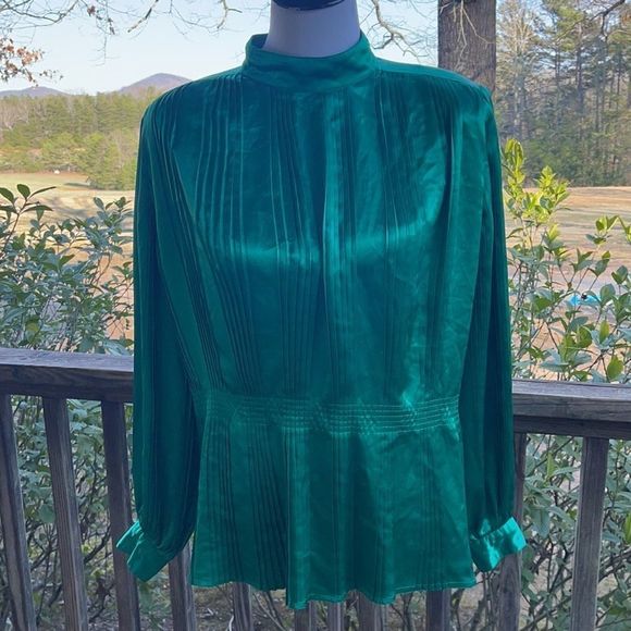 BEAUTIFUL vintage nilani blouse - Picture 5 of 12